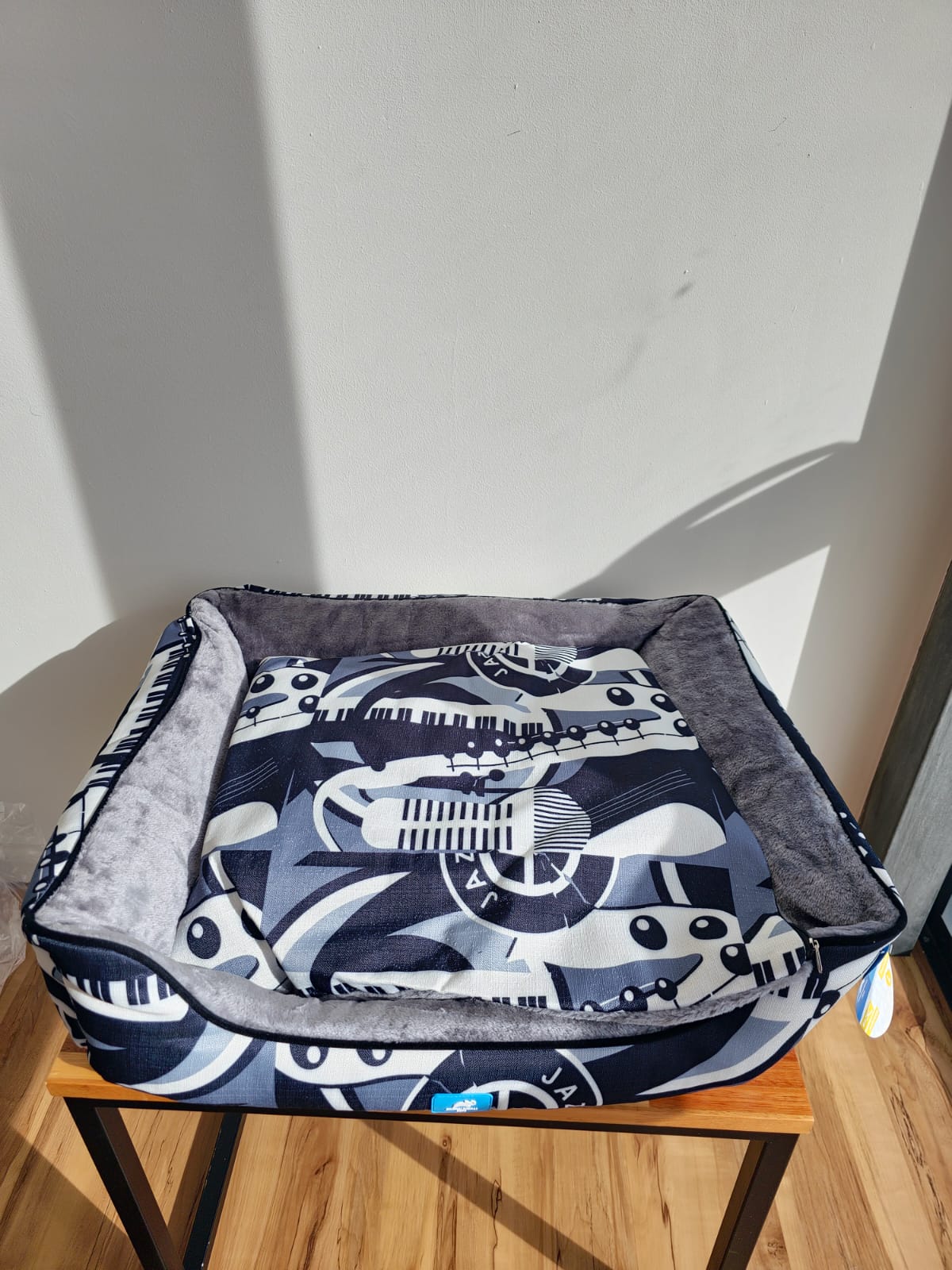 Cama para mascotas L - 70x60x18 cm - Imagen 6